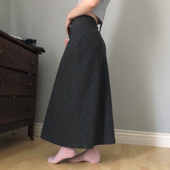 Vintage plaid maxi skirt - Picture 4 of 4